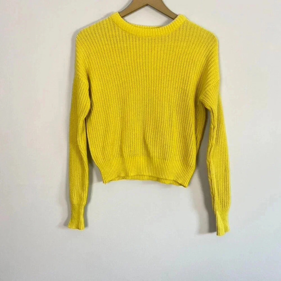 Urban Outfitters Yellow Crew Neck Knit Sweater - Picture 2 of 9